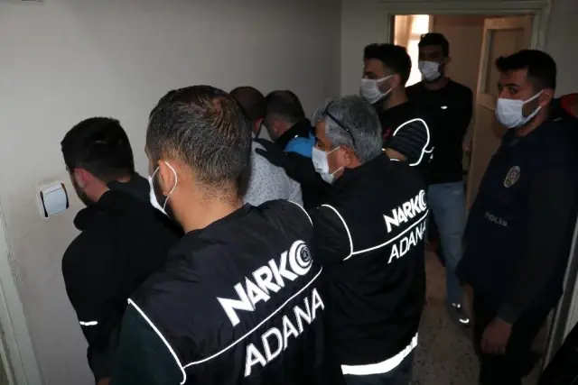 'Servet Anne' adlı uyuşturucu operasyonunda 282 bin adet 'captagon hap' ele geçirildi 'Servet Anne' adlı uyuşturucu operasyonunda 282 bin adet 'captagon hap' ele geçirildi