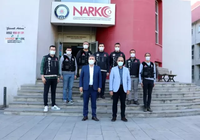 'Servet Anne' adlı uyuşturucu operasyonunda 282 bin adet 'captagon hap' ele geçirildi 'Servet Anne' adlı uyuşturucu operasyonunda 282 bin adet 'captagon hap' ele geçirildi