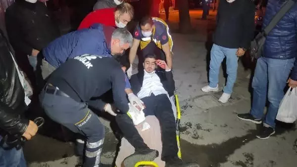 İSTANBUL-SULTANGAZİ'DE ÖNÜNÜ KESTİKLERİ KİŞİYİ SİGARA VERMEYİNCE BIÇAKLADILAR İSTANBUL-SULTANGAZİ'DE ÖNÜNÜ KESTİKLERİ KİŞİYİ SİGARA VERMEYİNCE BIÇAKLADILAR