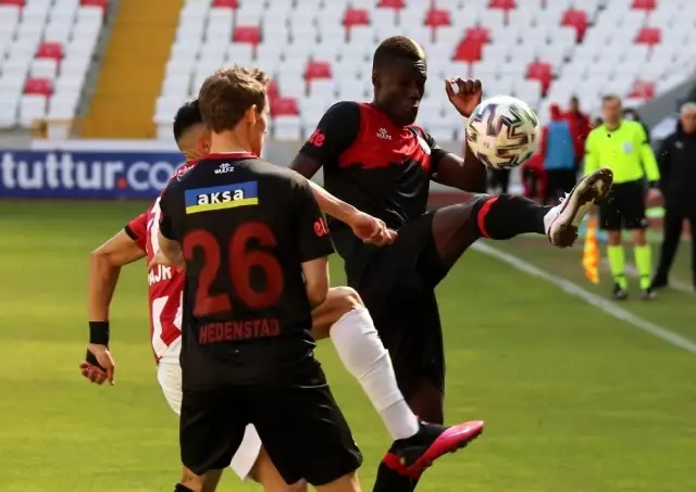 Süper Lig: D.G. Sivasspor: 1 Karagümrük: 0 (Maç sonu) Süper Lig: D.G. Sivasspor: 1 Karagümrük: 0 (Maç sonu)