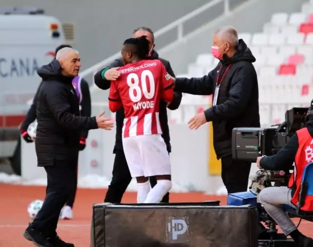 Süper Lig: D.G. Sivasspor: 1 Karagümrük: 0 (Maç sonu) Süper Lig: D.G. Sivasspor: 1 Karagümrük: 0 (Maç sonu)