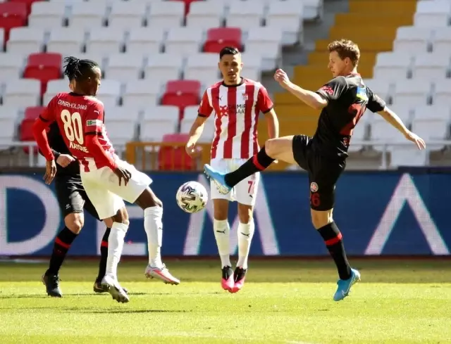Süper Lig: D.G. Sivasspor: 1 Karagümrük: 0 (Maç sonu) Süper Lig: D.G. Sivasspor: 1 Karagümrük: 0 (Maç sonu)