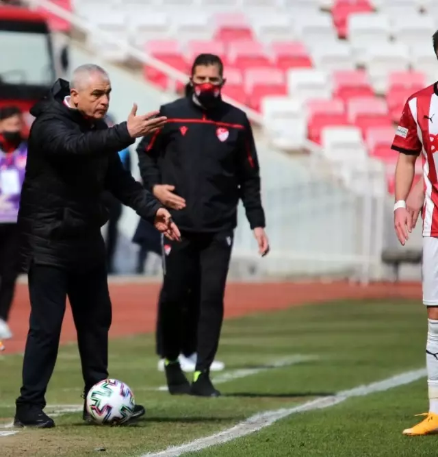 Süper Lig: Kayserispor: 0 Galatasaray: 0 (Maç devam ediyor) Süper Lig: Kayserispor: 0 Galatasaray: 0 (Maç devam ediyor)