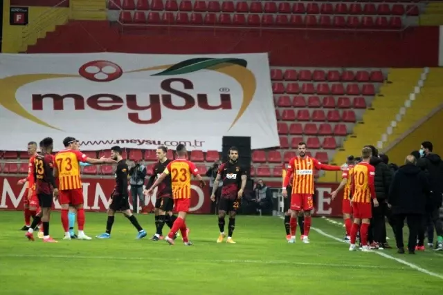 Süper Lig: Kayserispor: 0 Galatasaray: 0 (Maç devam ediyor) Süper Lig: Kayserispor: 0 Galatasaray: 0 (Maç devam ediyor)
