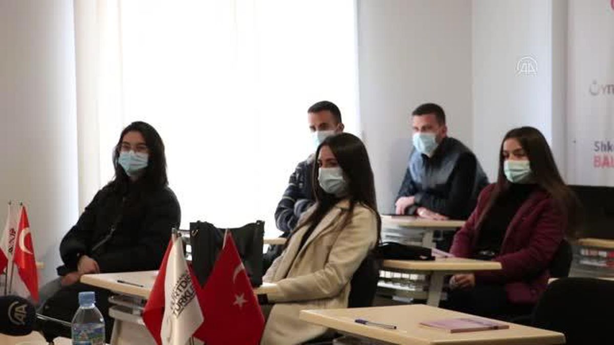YTB'nin desteğiyle Balkan Gençlik Okulunun yeni dönemi, Arnavutluk'ta başladı
