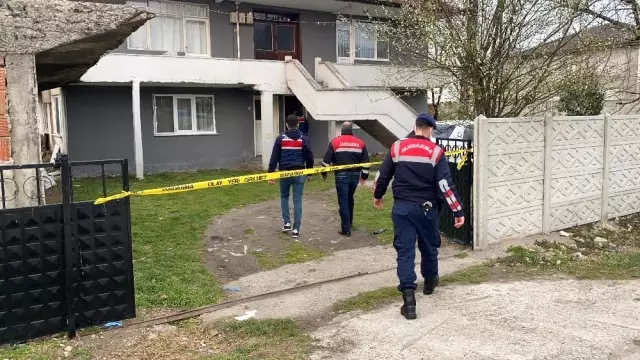 3 arkadaşın tartışması kanlı bitti: 1 ölü 3 arkadaşın tartışması kanlı bitti: 1 ölü