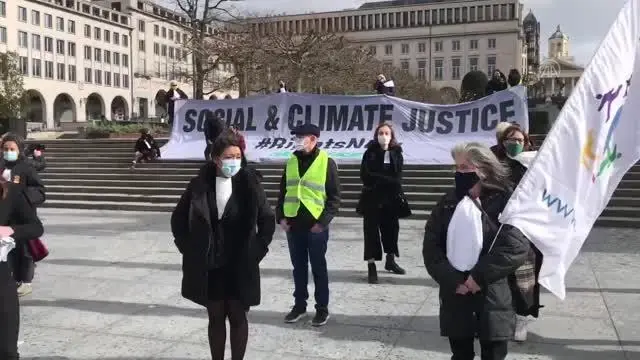 Belçika'da iklim değişikliğine dikkat çekmek için gösteri düzenlendi