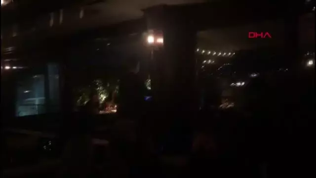 Ek fotoğraf ve bilgilerle // Boğaz manzaralı otelde baskın yapılan eğlencenin görüntüleri ortaya çıktı Ek fotoğraf ve bilgilerle // Boğaz manzaralı otelde baskın yapılan eğlencenin görüntüleri ortaya çıktı