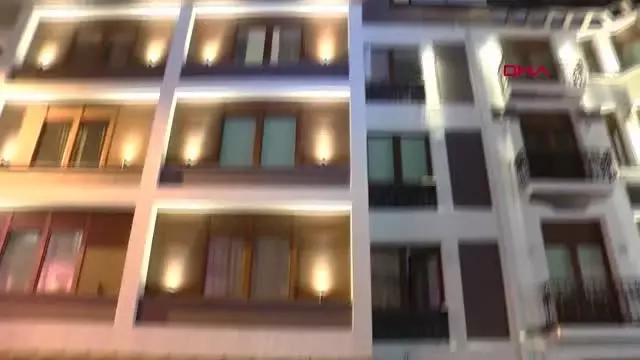 Ek fotoğraf ve bilgilerle // Boğaz manzaralı otelde baskın yapılan eğlencenin görüntüleri ortaya çıktı Ek fotoğraf ve bilgilerle // Boğaz manzaralı otelde baskın yapılan eğlencenin görüntüleri ortaya çıktı