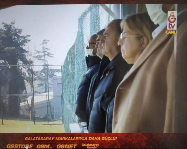 Fatih Terim ve Arda Turan, Florya'da Galatasaray U19 takımının maçını izledi Fatih Terim ve Arda Turan, Florya'da Galatasaray U19 takımının maçını izledi