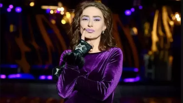 Gençlik fotoğraflarını paylaşan Yıldız Tilbe, dünyaca ünlü yıldıza benzetildi Gençlik fotoğraflarını paylaşan Yıldız Tilbe, dünyaca ünlü yıldıza benzetildi
