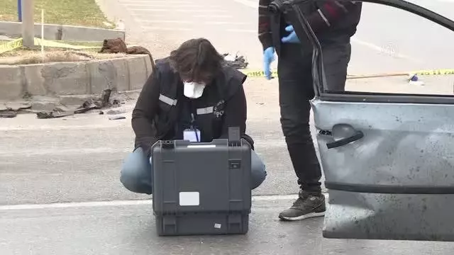 'Antalya'da iki otomobil çarpıştı: 2 ölü, 3 yaralı' başlıklı haberimizdeki '2 ölü, 3 yaralı' ifadesini '1 ölü, 4 yaralı' şeklinde düzelterek... 'Antalya'da iki otomobil çarpıştı: 2 ölü, 3 yaralı' başlıklı haberimizdeki '2 ölü, 3 yaralı' ifadesini '1 ölü, 4 yaralı' şeklinde düzelterek...