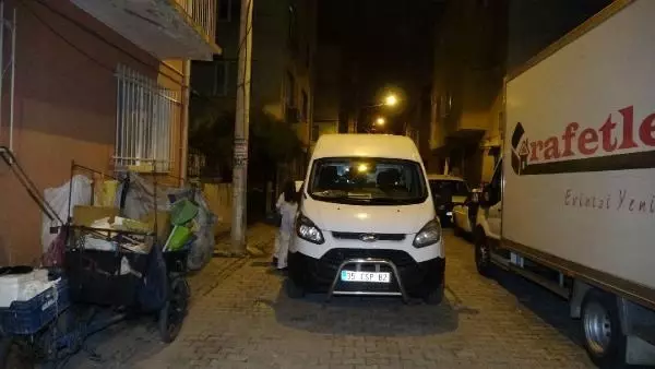 İzmir'de banyoda hareketsiz yatan çift hayatını kaybetti İzmir'de banyoda hareketsiz yatan çift hayatını kaybetti