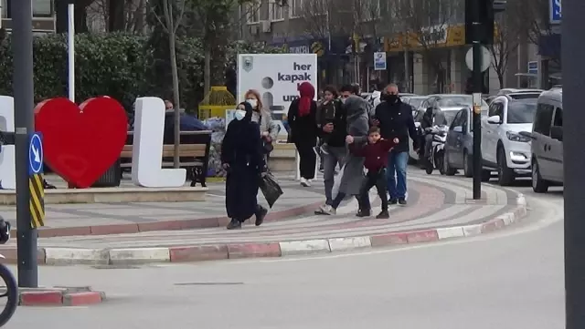 Mavinin zor olduğu Bursa'da ufukta kırmızı görünüyor Mavinin zor olduğu Bursa'da ufukta kırmızı görünüyor