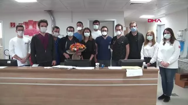 MERSİN Sağlık çalışanlarına 14 Mart sürprizi MERSİN Sağlık çalışanlarına 14 Mart sürprizi