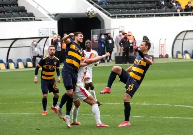 Süper Lig: MKE Ankaragücü: 3 Göztepe: 0 (Maç sonucu) Süper Lig: MKE Ankaragücü: 3 Göztepe: 0 (Maç sonucu)