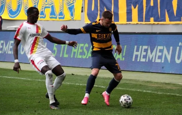 Süper Lig: MKE Ankaragücü: 3 Göztepe: 0 (Maç sonucu) Süper Lig: MKE Ankaragücü: 3 Göztepe: 0 (Maç sonucu)