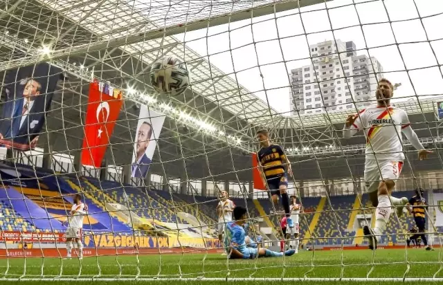 Süper Lig: MKE Ankaragücü: 3 Göztepe: 0 (Maç sonucu) Süper Lig: MKE Ankaragücü: 3 Göztepe: 0 (Maç sonucu)