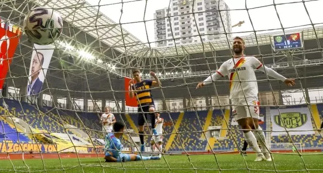 Süper Lig: MKE Ankaragücü: 3 Göztepe: 0 (Maç sonucu) Süper Lig: MKE Ankaragücü: 3 Göztepe: 0 (Maç sonucu)
