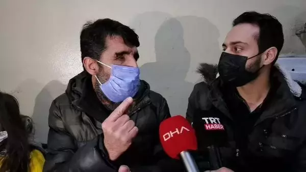 Son dakika haberleri... BURSA Suriyeli küçük Ziyad bombardımanda kör olan babasının gözü oldu Son dakika haberleri... BURSA Suriyeli küçük Ziyad bombardımanda kör olan babasının gözü oldu
