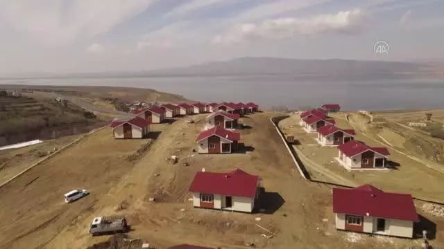 TOKİ, Elazığ'da 1564 evin ihalesini yaptı TOKİ, Elazığ'da 1564 evin ihalesini yaptı