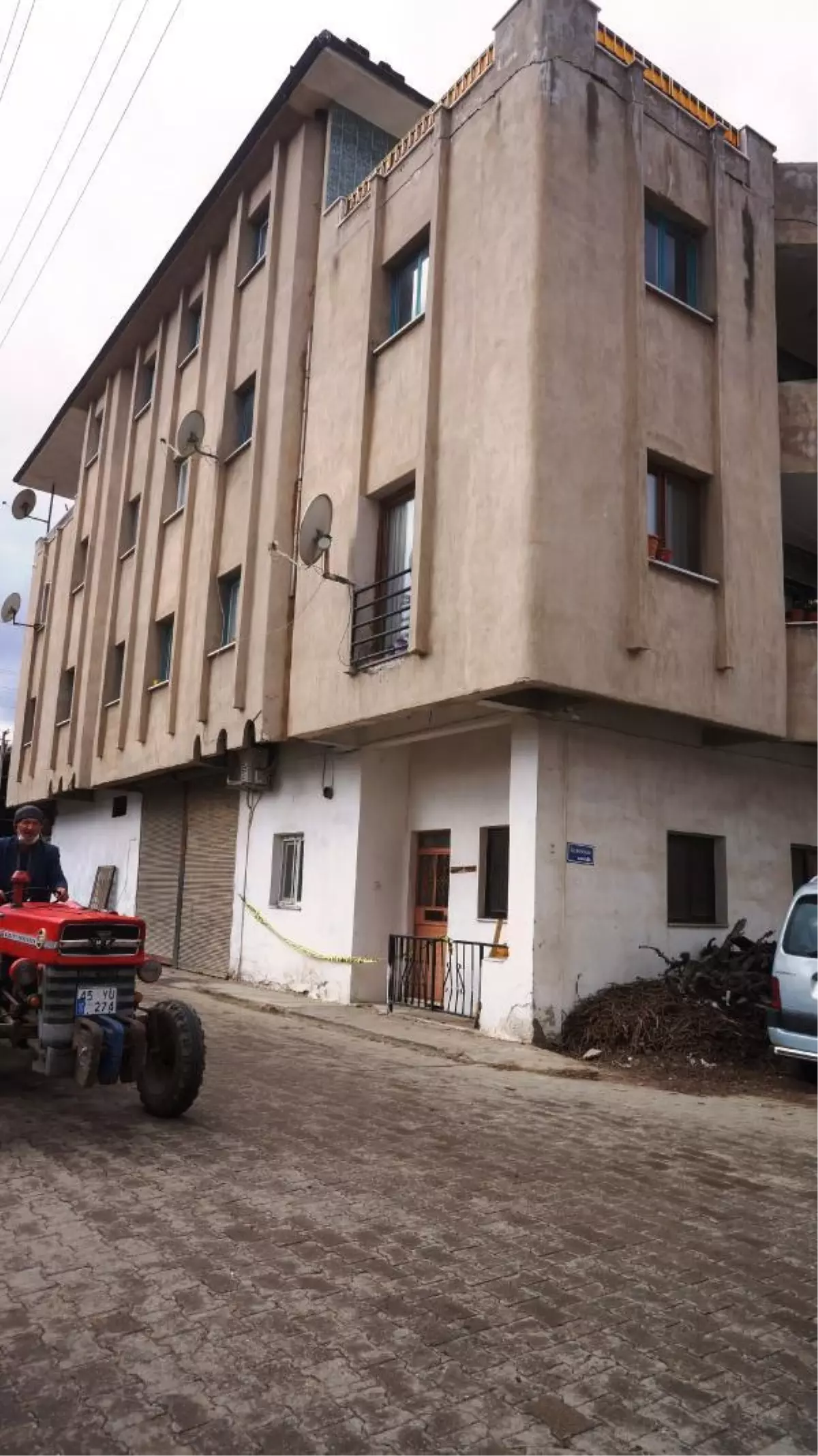 Arkadaşını öldürdükten sonra polise teslim oldu