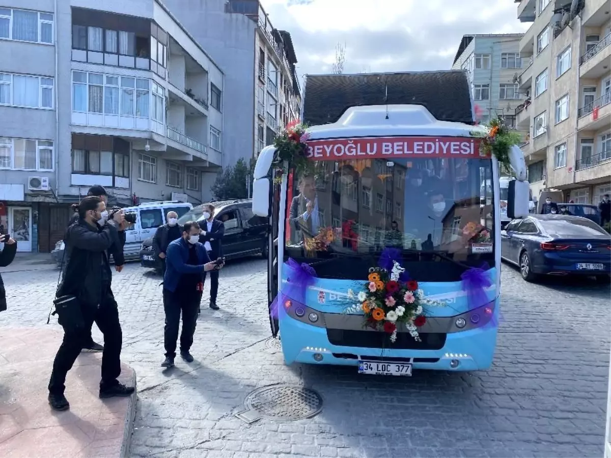 Son dakika haberleri... Beyoğlu'nda Romanlar Günü renkli görüntülere sahne oldu
