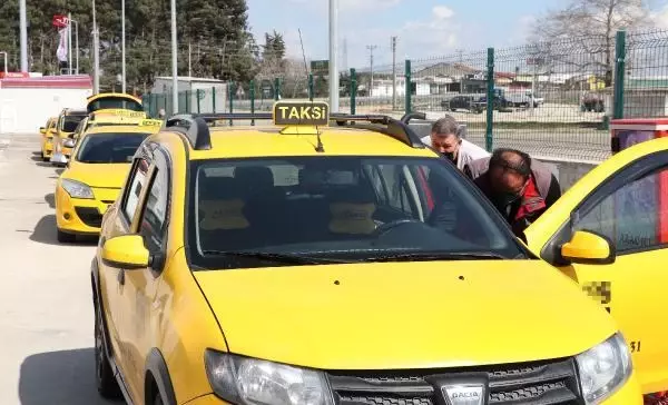 EDİRNE Edirne'de 30 taksici, 10 günlük karantinanın ardından işbaşı yaptı