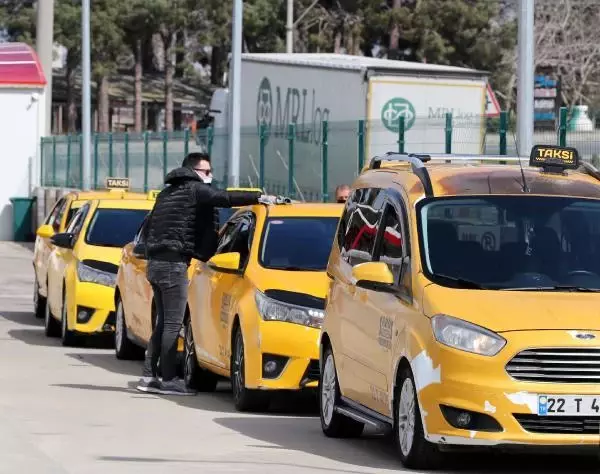 EDİRNE Edirne'de 30 taksici, 10 günlük karantinanın ardından işbaşı yaptı