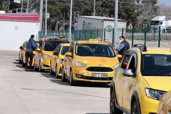EDİRNE Edirne'de 30 taksici, 10 günlük karantinanın ardından işbaşı yaptı