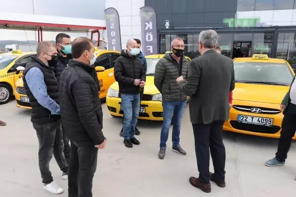 EDİRNE Edirne'de 30 taksici, 10 günlük karantinanın ardından işbaşı yaptı