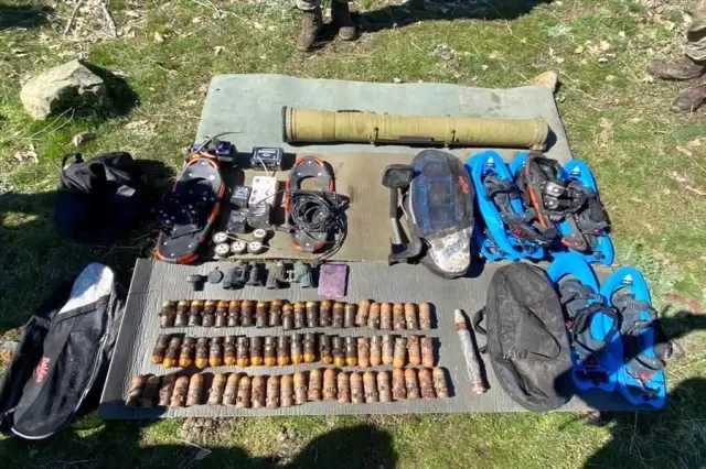 Irak'ın kuzeyinde PKK'ya ait çok sayıda silah ve mühimmat ele geçirildi