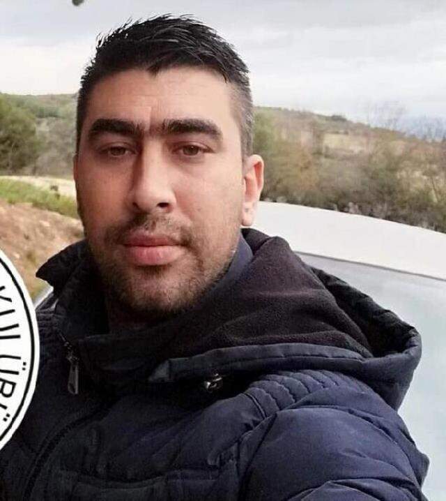 Kamyonla çarpışan otomobilden 3 kişinin cansız bedeni çıkarıldı