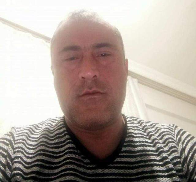Kamyonla çarpışan otomobilden 3 kişinin cansız bedeni çıkarıldı