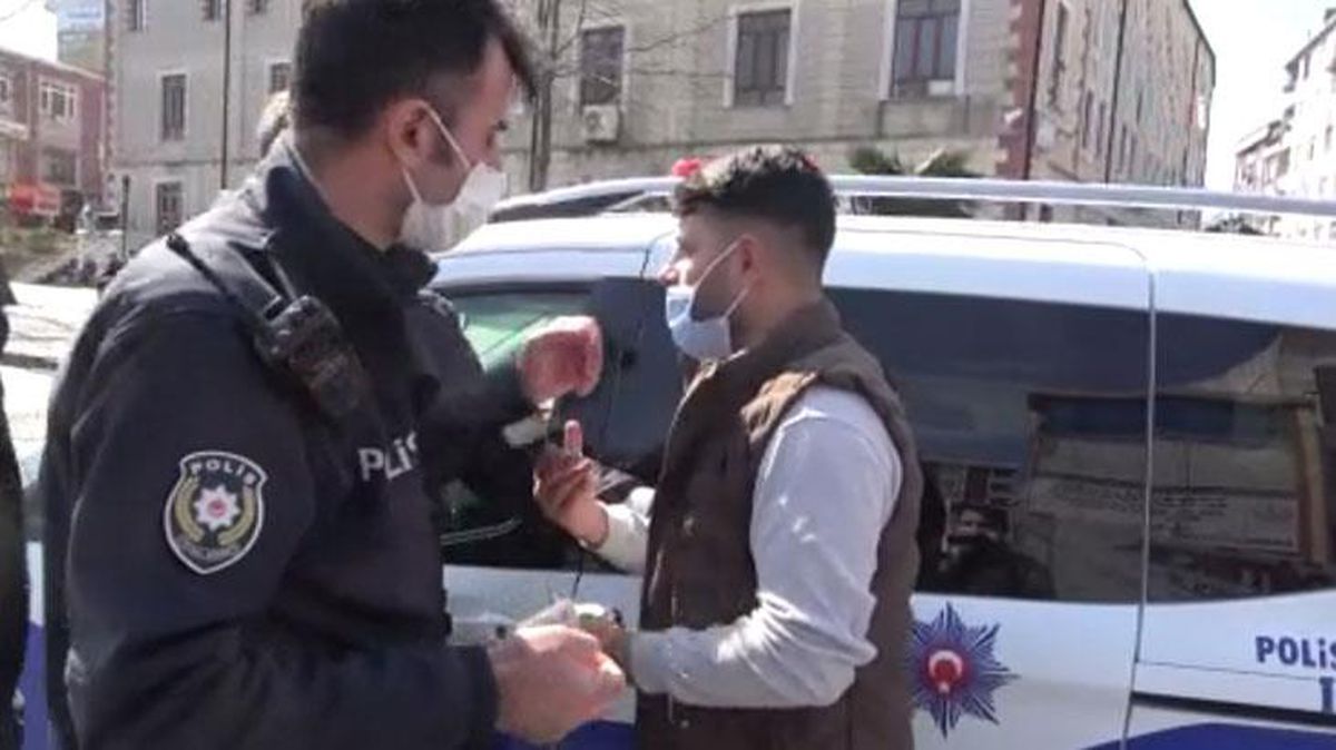 Kısıtlamayı ihlal eden genç, 'Ben böyle devletin' deyince sinirler gerildi