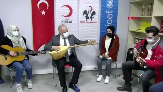 KIZILAY GENEL BAŞKANI KINIK, SURİYELİ ÇOCUKLARI ZİYARET ETTİ KIZILAY GENEL BAŞKANI KINIK, SURİYELİ ÇOCUKLARI ZİYARET ETTİ