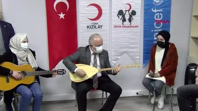 KIZILAY GENEL BAŞKANI KINIK, SURİYELİ ÇOCUKLARI ZİYARET ETTİ KIZILAY GENEL BAŞKANI KINIK, SURİYELİ ÇOCUKLARI ZİYARET ETTİ