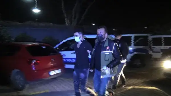 Son dakika: KUYUMCULAR BİLE AYIRT EDEMİYOR... AVCILAR'DA SAHTE ALTIN OPERASYONU Son dakika: KUYUMCULAR BİLE AYIRT EDEMİYOR... AVCILAR'DA SAHTE ALTIN OPERASYONU