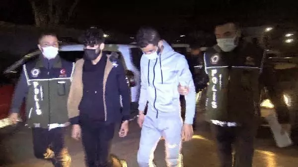 Son dakika: KUYUMCULAR BİLE AYIRT EDEMİYOR... AVCILAR'DA SAHTE ALTIN OPERASYONU Son dakika: KUYUMCULAR BİLE AYIRT EDEMİYOR... AVCILAR'DA SAHTE ALTIN OPERASYONU