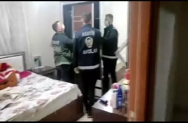 Son dakika: KUYUMCULAR BİLE AYIRT EDEMİYOR... AVCILAR'DA SAHTE ALTIN OPERASYONU Son dakika: KUYUMCULAR BİLE AYIRT EDEMİYOR... AVCILAR'DA SAHTE ALTIN OPERASYONU