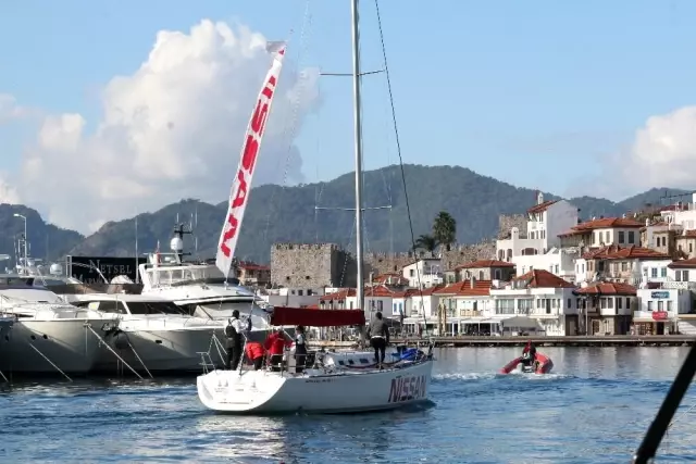 Marmarisli turizmciler çifte sevinç yaşıyor Marmarisli turizmciler çifte sevinç yaşıyor