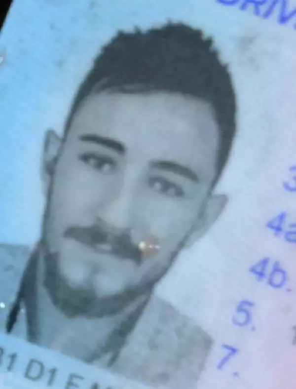 Minibüs, TIR'a arkadan çarptı: 1 ölü, 1 yaralı