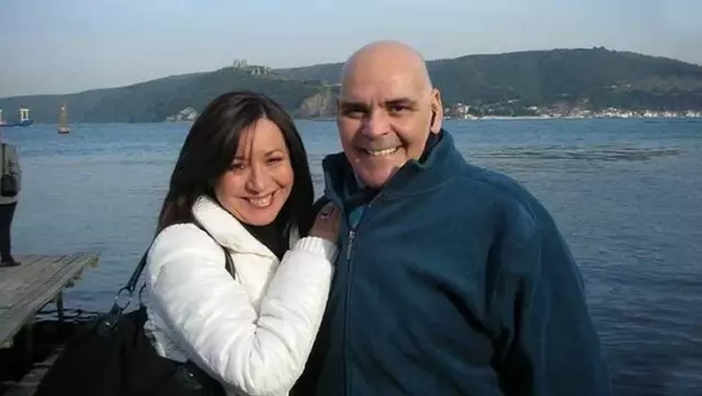 Rasim Öztekin'in vefatının ardından eşi asılsız haberlere açıklık getirdi Rasim Öztekin'in vefatının ardından eşi asılsız haberlere açıklık getirdi