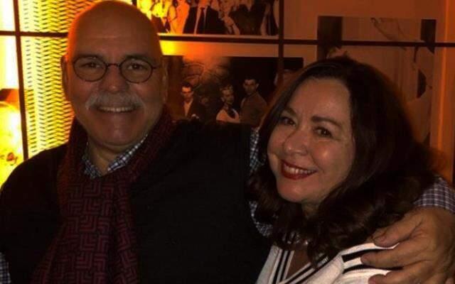 Rasim Öztekin'in vefatının ardından eşi asılsız haberlere açıklık getirdi Rasim Öztekin'in vefatının ardından eşi asılsız haberlere açıklık getirdi