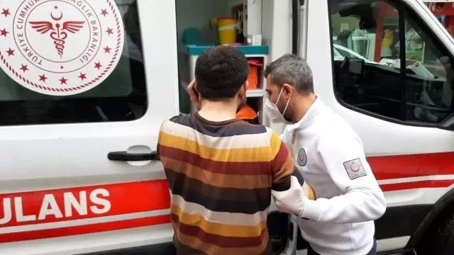 Taksici müşteri kavgası kanlı bitti: 3 yaralı