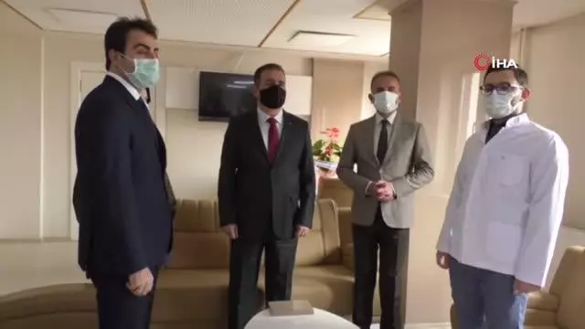 Hakkari Valisi İdris Akbıyık Sağlık Çalışanlarıyla Bir Araya Geldi Hakkari Valisi İdris Akbıyık Sağlık Çalışanlarıyla Bir Araya Geldi