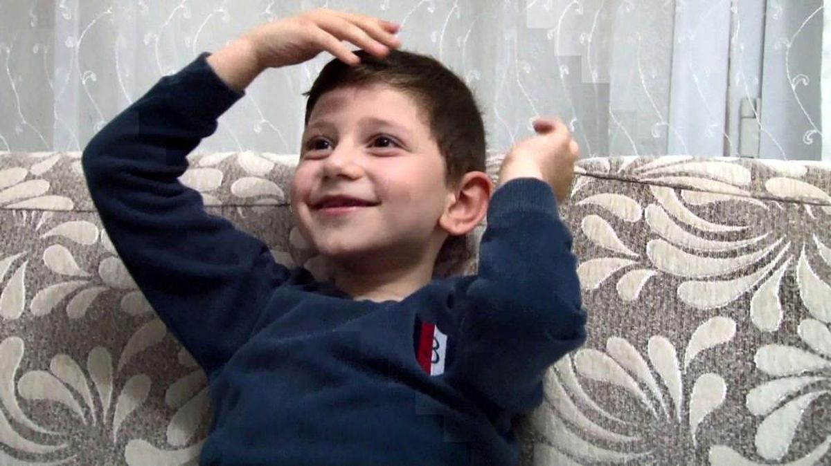 4 yaşındaki çocuğun itfaiye personeline seslenişi renkli anlara sahne oldu