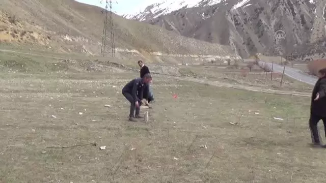 Asırlık oyunlar nesilden nesile aktarılıyor Asırlık oyunlar nesilden nesile aktarılıyor