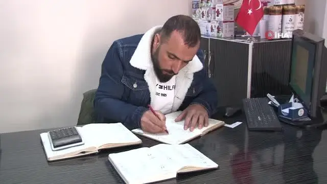 Bagaj dolusu parayla geldi, 46 ailenin borcunu sildi Bagaj dolusu parayla geldi, 46 ailenin borcunu sildi