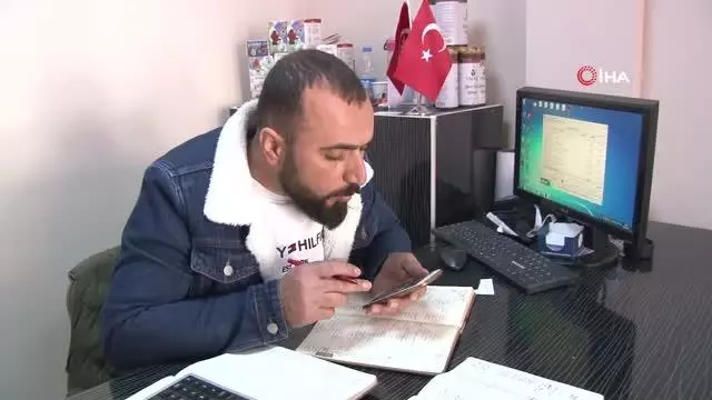 Bagaj dolusu parayla geldi, 46 ailenin borcunu sildi Bagaj dolusu parayla geldi, 46 ailenin borcunu sildi